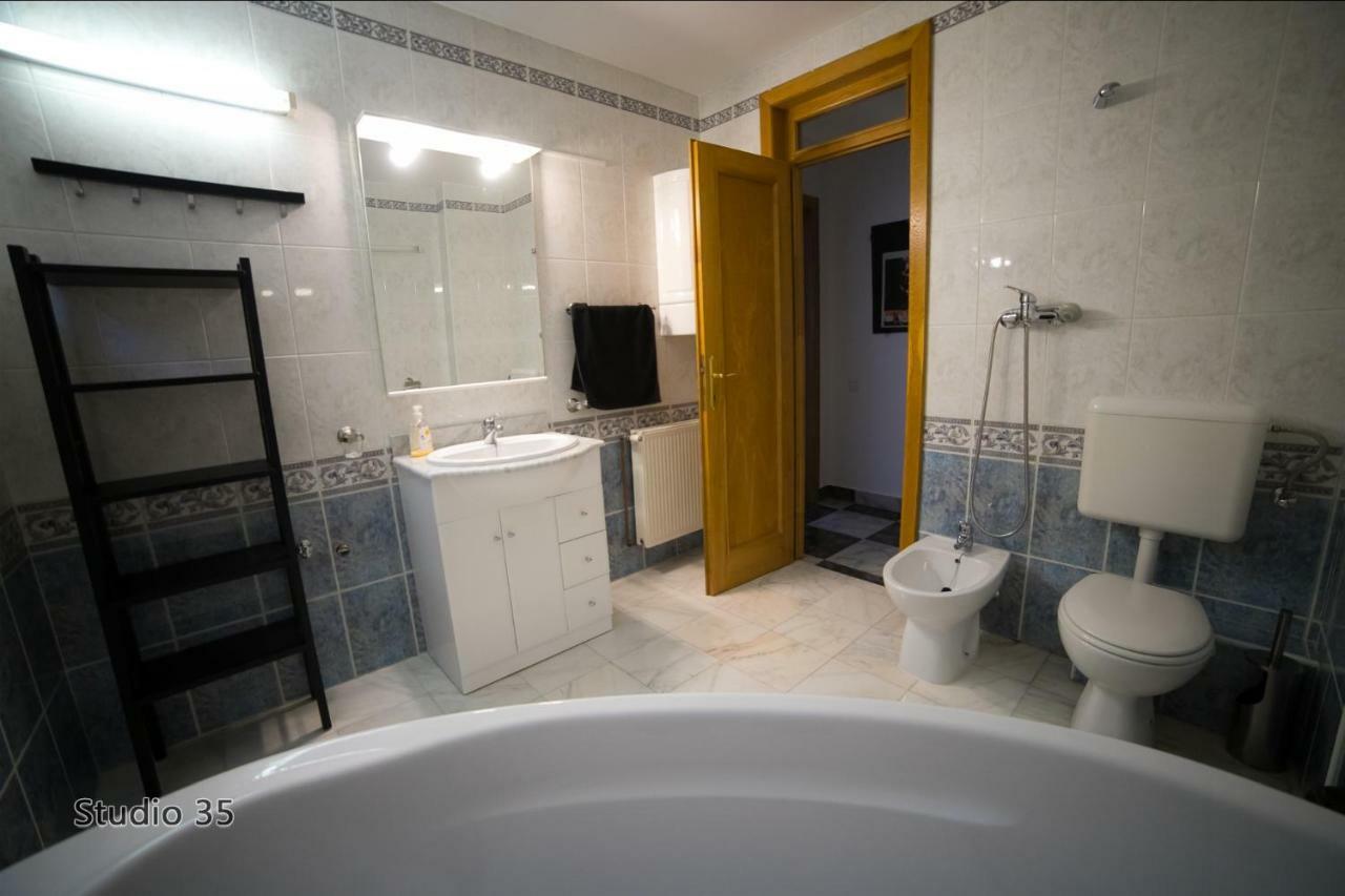 Studio 35 Буштені Екстер'єр фото
